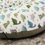Μαξιλάρι θηλασμού με σχέδιο δεινοσαυράκια