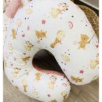 Μαξιλάρι θηλασμού με σχέδιο λιοντάρι-κορίτσι και φίλες