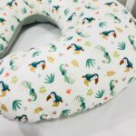 Μαξιλάρι θηλασμού με σχέδιο παπαγαλάκια