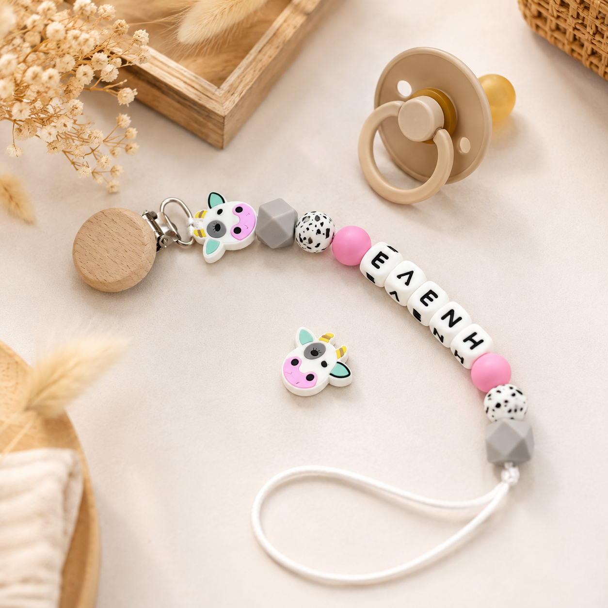 Χειροποίητο Κλιπ Πιπίλας 'Happy Cow' Με Όνομα Χειροποίητο Κλιπ Πιπίλας 'Happy Cow' Με Όνομα