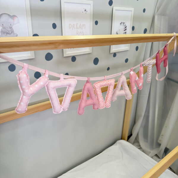 Χειροποίητο Προσωποποιημένο Name Banner ‘Sweet Blush’