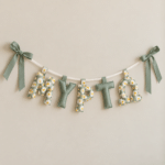 Χειροποίητο Προσωποποιημένο Name Banner daisy green